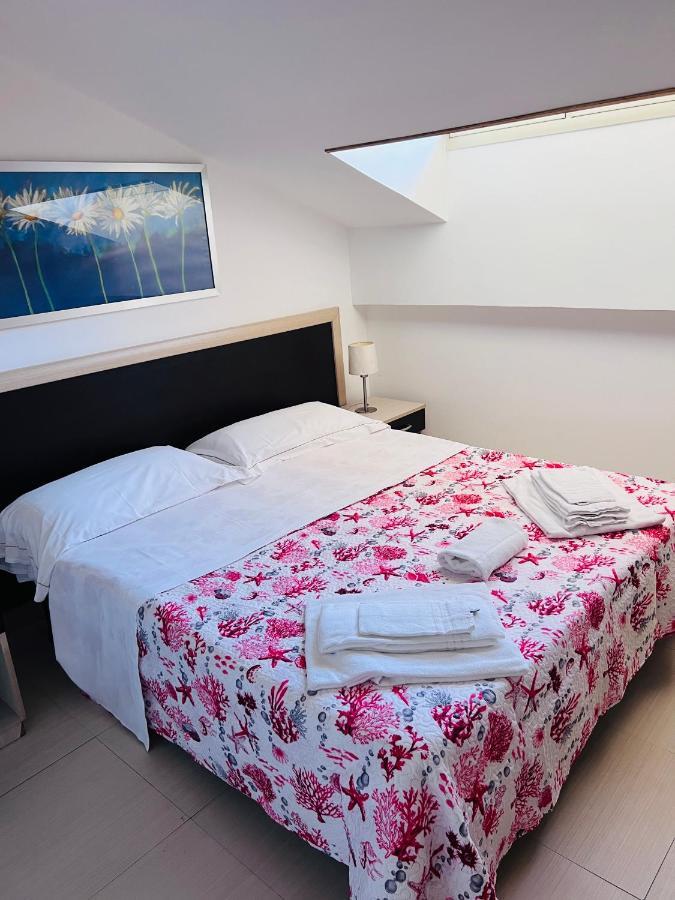 Aparthotel Sirina House Taormina Exterior foto